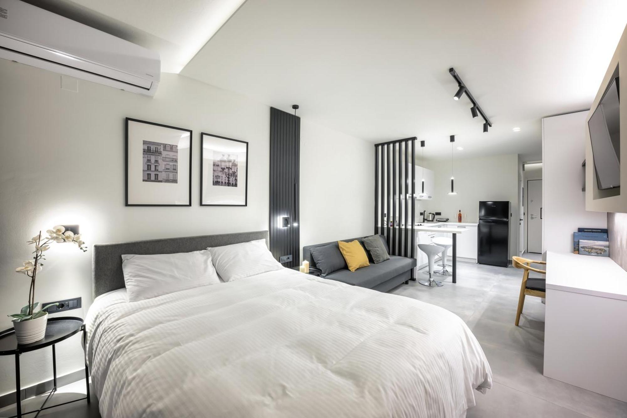 Cozyio- Ioannina City Center, Luxury Accommodation Ngoại thất bức ảnh
