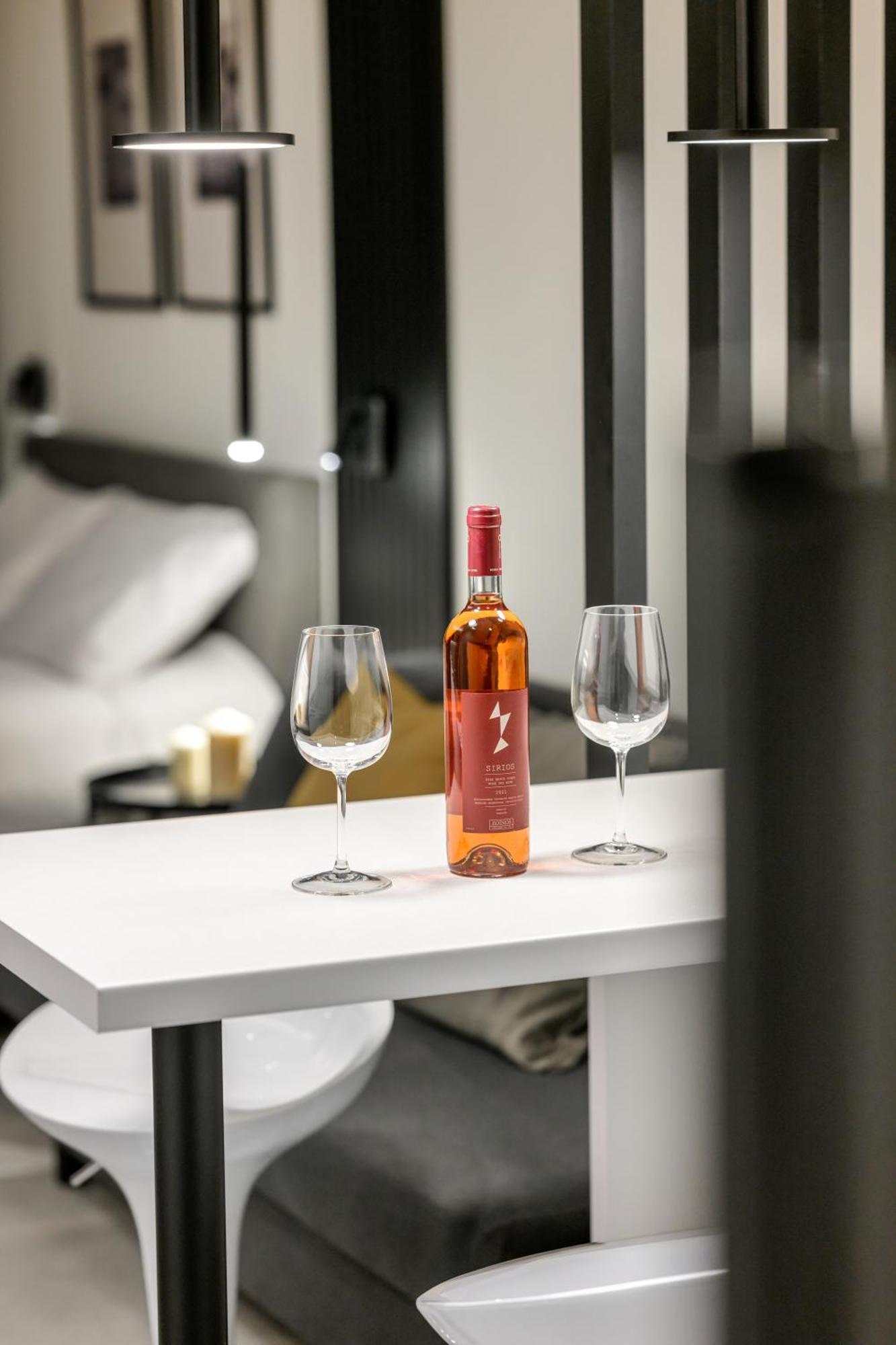 Cozyio- Ioannina City Center, Luxury Accommodation Ngoại thất bức ảnh